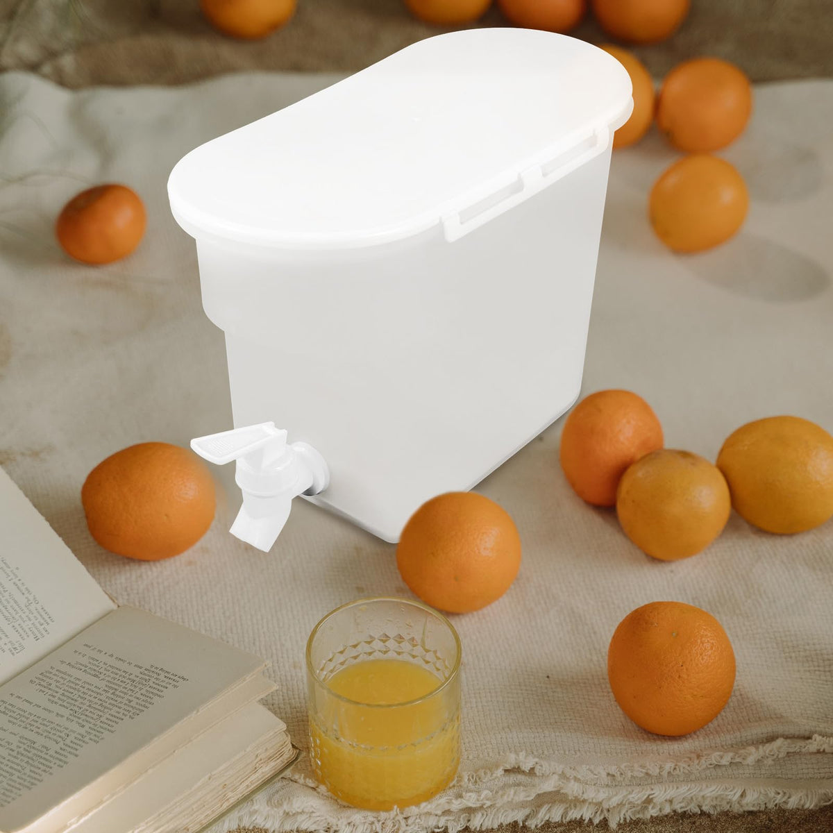 Cold Water Pitcher with Faucet Q710